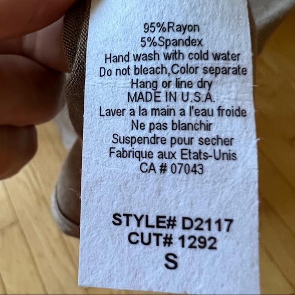 NWT Taupe Sleeveless Resort Dress with Neckline Wooden Bead Detail - Picture 6 of 6